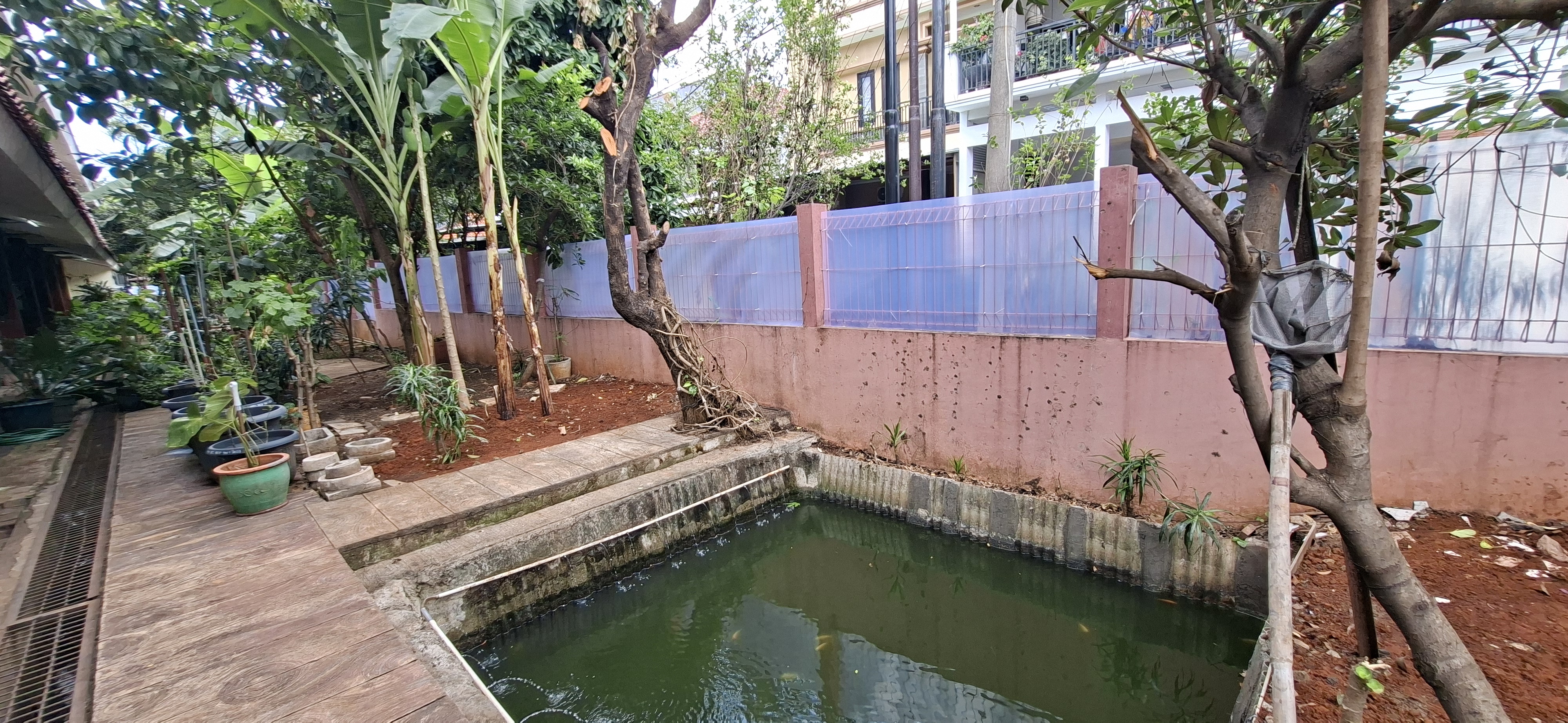 HALAMAN BELAKANG SMPN 282 JAKARTA